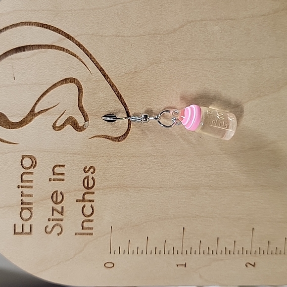 🔥LAST PAIR🔥 Baby Bottle Drop Earrings, pink - Picture 3 of 6